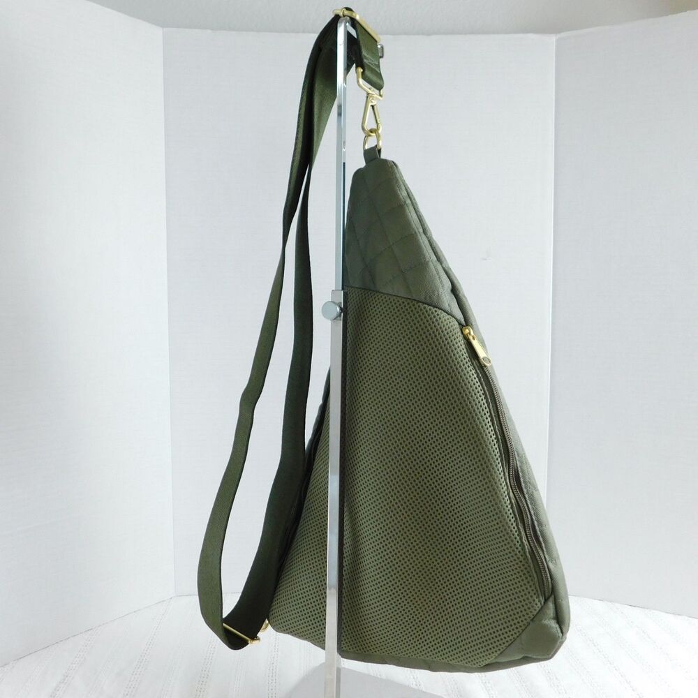 Canvelle Sling Army Green Purse Shoulder Bag Crossbody Waterproof Hiking MINT! - Picture 3 of 13